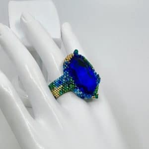 Saphir d’Océan – Bague en cabochon Swarovski®