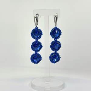 Boucles d’oreilles “Éclat Saphir” – Cabochons Swarovski® et Perles Miyuki – 6 cm