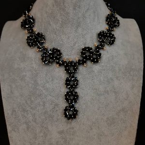 Collier Nuit Cristaux Swarovski® – Élégance noire et mystère lumineux