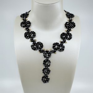 Collier Nuit Cristaux Swarovski® – Élégance noire et mystère lumineux