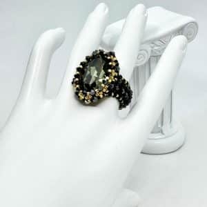 Bague cabochon Swarovski 25×18 mm – Toupies Swarovski et perles Miyuki