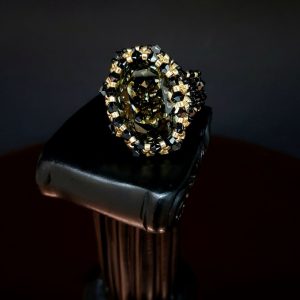 Bague cabochon Swarovski 25×18 mm – Toupies Swarovski et perles Miyuki – Taille 56