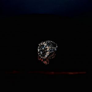 Bague cabochon Swarovski 25×18 mm – Toupies Swarovski et perles Miyuki – Taille 56