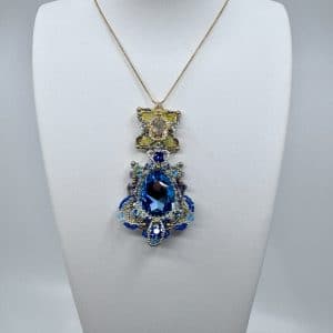 Pendentif “Lumière des Tsars” en cristaux autrichiens et perles Miyuki 24Kt Gold Plated